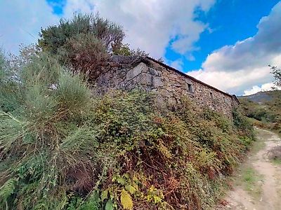 Moradia à venda em Outeiro, Montalegre