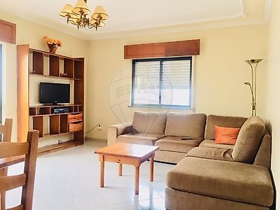 Apartamento T3 à venda em Faro (Sé e São Pedro), Faro
