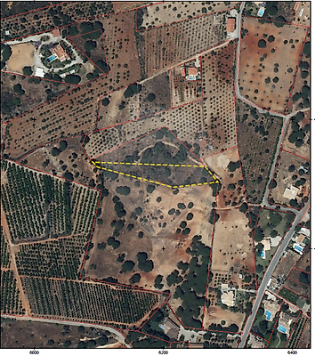 Land for sale in Quarteira, Loulé