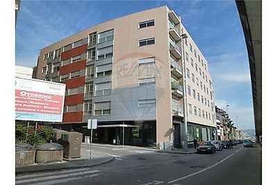 Loja à venda em Rio Tinto, Gondomar