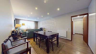 Apartamento à venda em Lordelo do Ouro e Massarelos