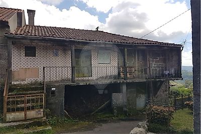 Moradia T2 à venda em Sampriz, Ponte da Barca