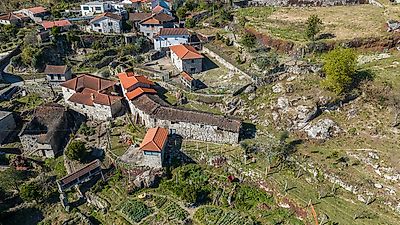 Moradia T3 à venda em Valdreu, Vila Verde