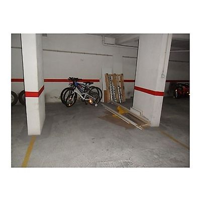 Garagem à venda em Cacém e São Marcos, Sintra