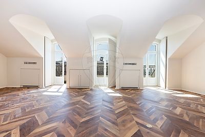 Apartamento à venda em Santa Maria Maior