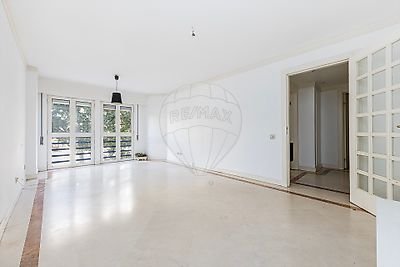 Apartamento para arrendar em Lumiar