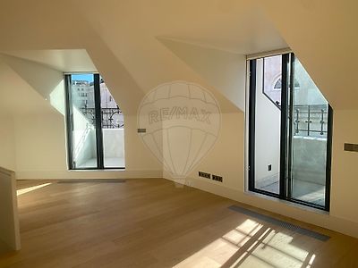 Apartamento para arrendar em Santa Maria Maior