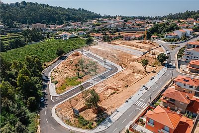 Terreno à venda em Friande, Felgueiras