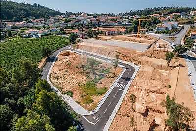 Terreno à venda em Friande, Felgueiras