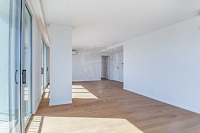 Apartamento T3 à venda em Carnide, Lisboa