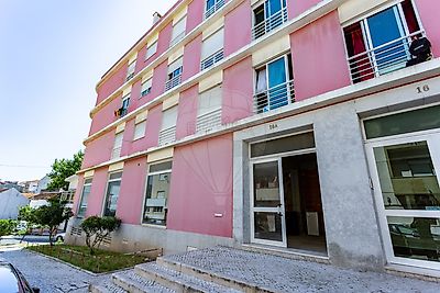 Loja à venda em Santa Clara, Lisboa