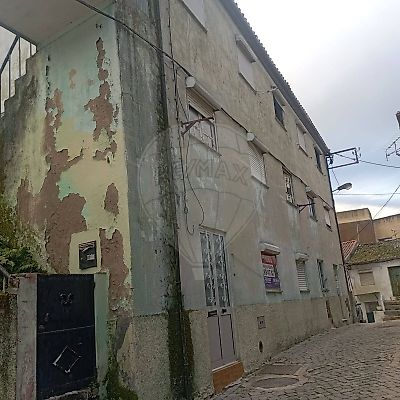 Prédio à venda em Peso da Régua e Godim, Peso da Régua