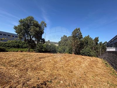 Terreno à venda em Macieira da Lixa e Caramos, Felgueiras
