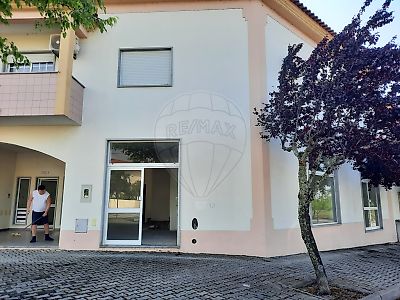 Loja à venda em Lardosa, Castelo Branco