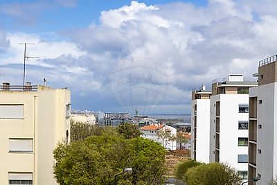 Apartamento T2 para arrendar em Marvila, Lisboa