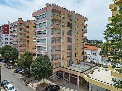 Apartment T3 for sale in Portimão, Portimão