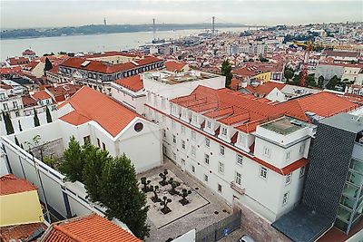 Apartamento T3 de luxo para arrendar em Misericórdia, Lisboa