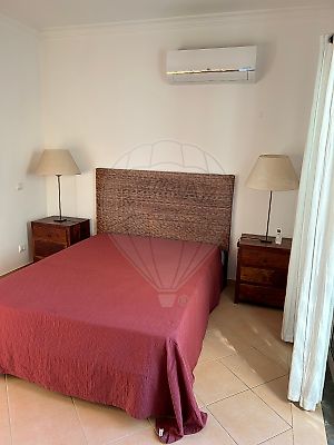 Apartamento T2 à venda em Quarteira, Loulé