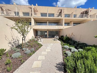 Apartment T2 deluxe for sale in Quarteira, Loulé