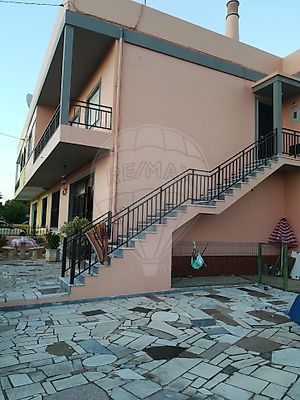 Moradia à venda em Santa Bárbara de Nexe