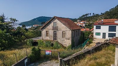 Moradia T3 à venda em Guardão, Tondela