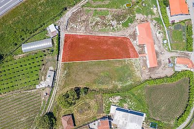 Terreno à venda em Revinhade, Felgueiras