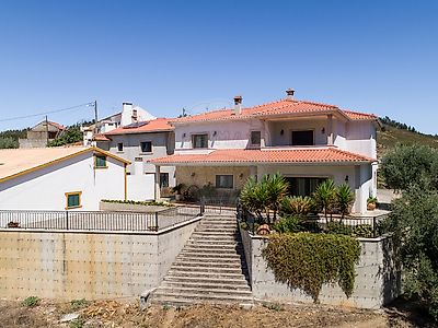 Moradia T5 à venda em Vila de Rei, Vila de Rei