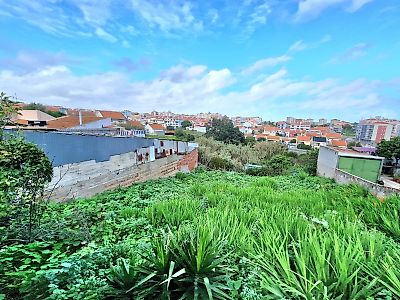 Terreno à venda em Corroios, Seixal