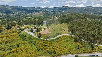 Terreno à venda em Esqueiros, Nevogilde e Travassós, Vila Verde