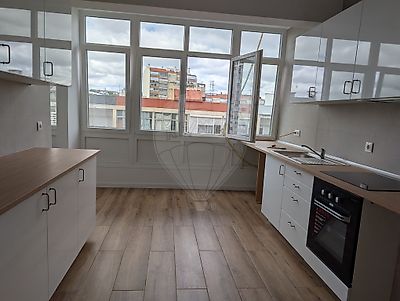 Apartamento para arrendar em Lumiar
