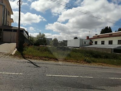 Terreno à venda em Seroa, Paços de Ferreira