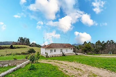 Terreno à venda em Anjos e Vilar do Chão, Vieira do Minho