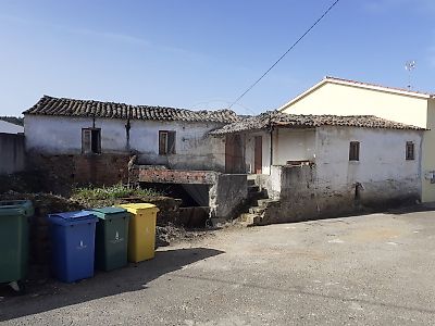 Moradia T2 à venda em Fundada, Vila de Rei