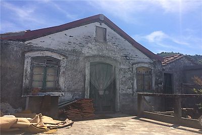 Moradia T3 à venda em Moura Morta e Vinhós, Peso da Régua