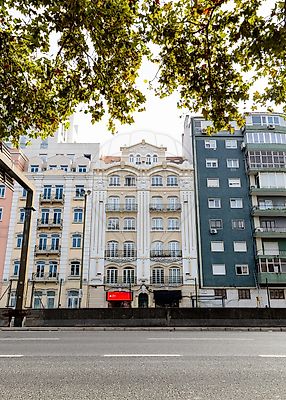 Apartamento para arrendar em Alvalade