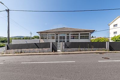Armazém à venda em Arões (São Romão), Fafe