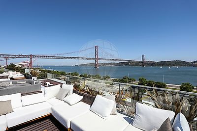 Apartamento à venda em Alcântara