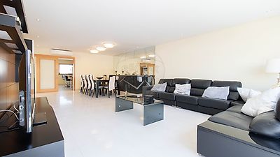 House T4 for sale in Quarteira, Loulé