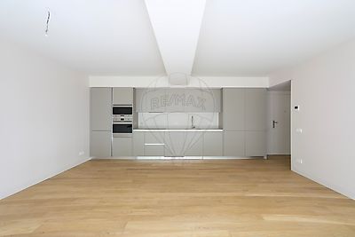 Apartamento para arrendar em Santo António