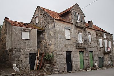 Moradia T5 à venda em Santa Marinha e São Martinho, Seia