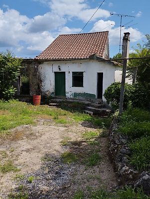 Moradia T3 à venda em Lusinde, Penalva do Castelo