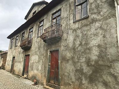 Moradia T3 à venda em Olmos, Macedo de Cavaleiros