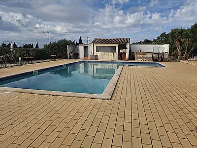 House T4 for sale in Luz, Lagos