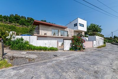 Moradia T3 à venda em Veade, Gagos e Molares, Celorico de Basto