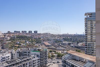 Apartamento para arrendar em Campolide
