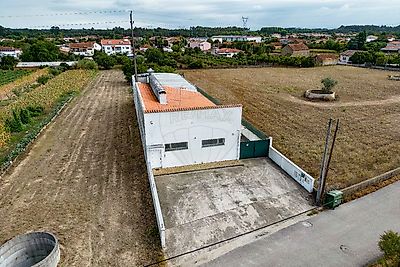 Armazém à venda em Vilarinho do Bairro, Anadia