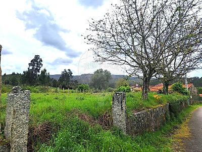Terreno à venda em Pias, Monção