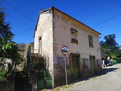 Moradia T3 à venda em Castanheira de Pêra e Coentral, Castanheira de Pêra