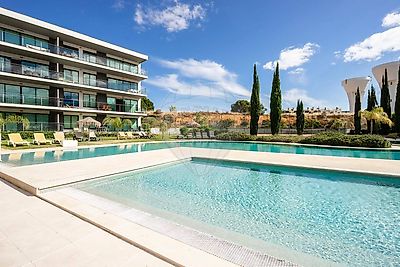 Apartment T2 for rent in Quarteira, Loulé