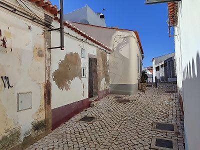 House T1 for sale in Silves, Silves